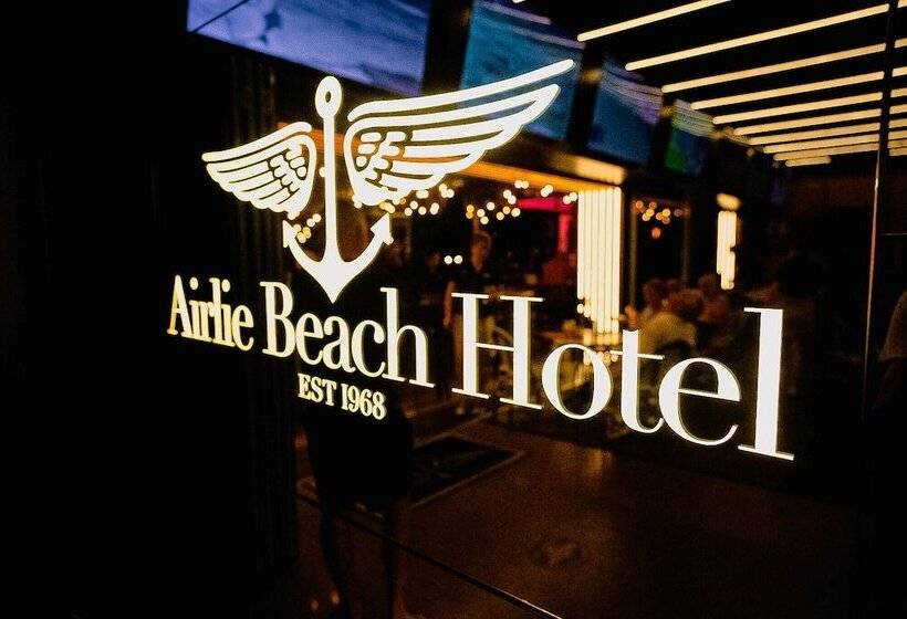 Отель Airlie Beach
