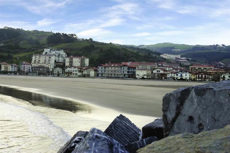 Отель Aisia Deba