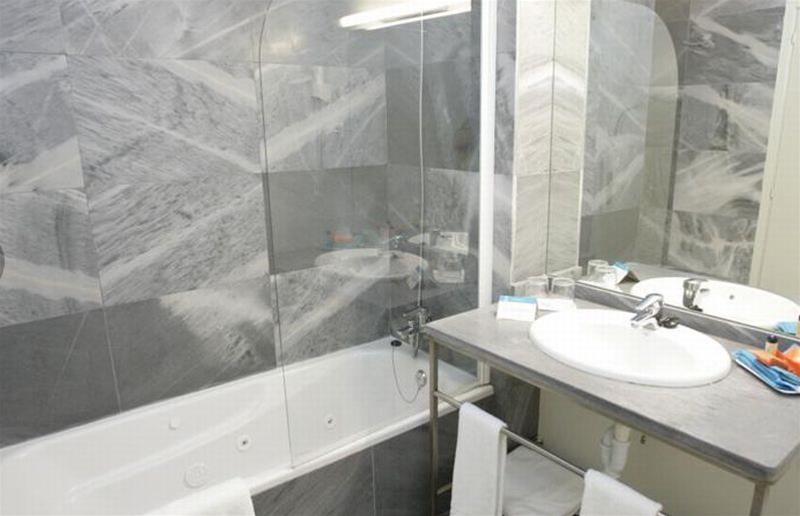 Отель Aisia Deba