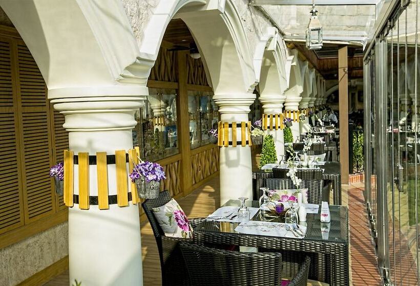 Al Gosaibi Hotel Villa