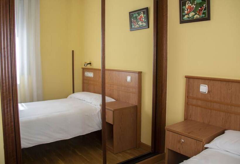 هتل Alda Estación Oviedo