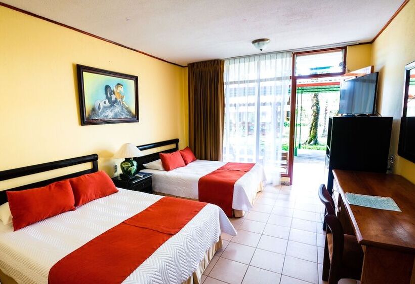 Hotel Amapola Resort