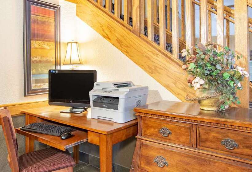 בית מלון כפרי Americinn By Wyndham Ankeny/des Moines