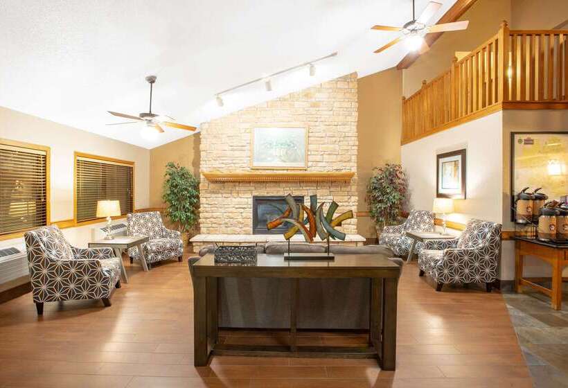 هتل Americinn By Wyndham Ankeny/des Moines