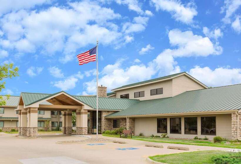 בית מלון כפרי Americinn By Wyndham Ankeny/des Moines