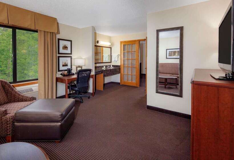 Отель Americinn By Wyndham Ashland