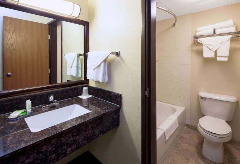 Отель Americinn By Wyndham Ashland