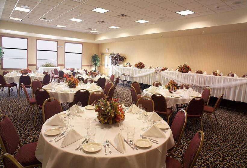 Отель Americinn By Wyndham Ashland