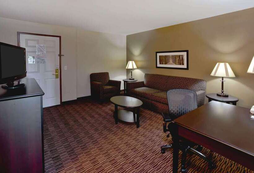 فندق Americinn By Wyndham Beaver Dam