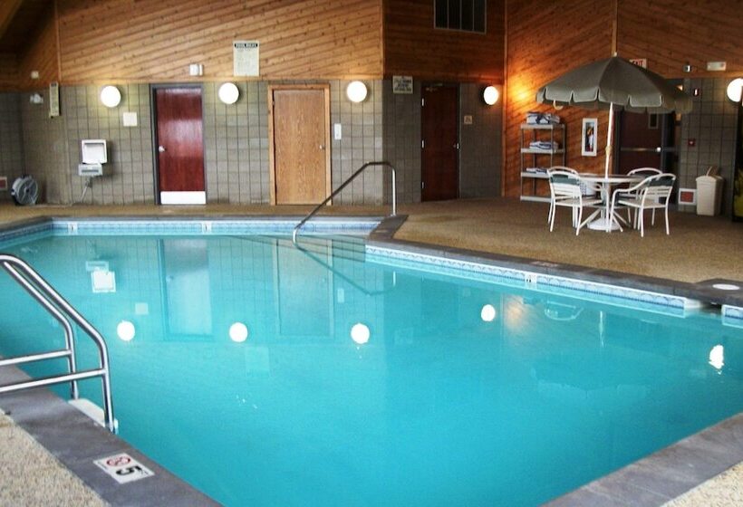 فندق Americinn By Wyndham Beulah