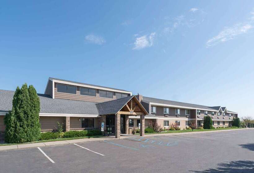 בית מלון כפרי Americinn By Wyndham Bismarck