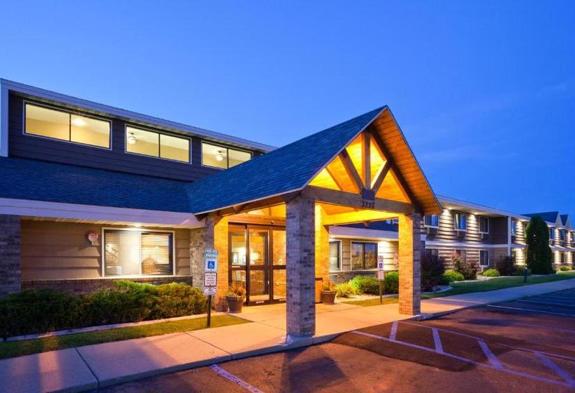 בית מלון כפרי Americinn By Wyndham Bismarck