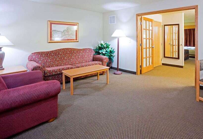 فندق Northwoods Inn & Suites Blackduck