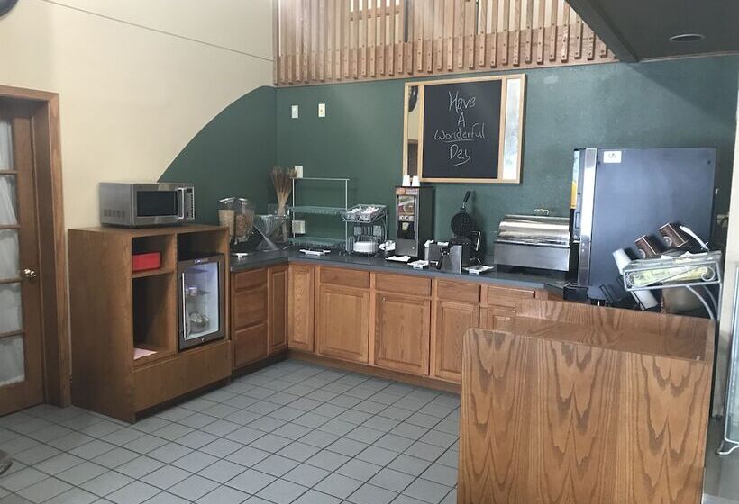 فندق Northwoods Inn & Suites Blackduck