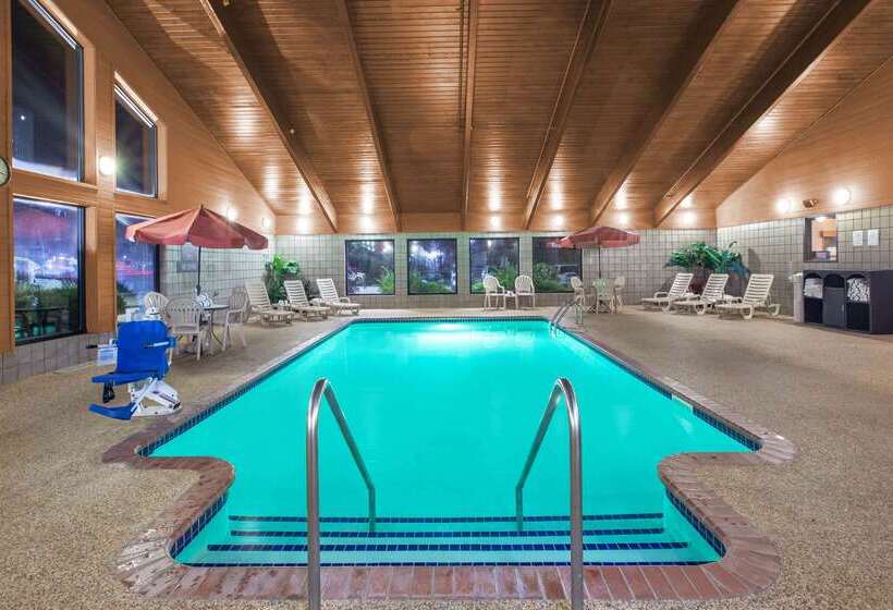 בית מלון כפרי Spark By Hilton Cedar Falls