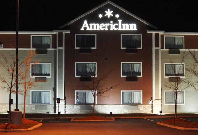 בית מלון כפרי Americinn By Wyndham Cedar Rapids Airport