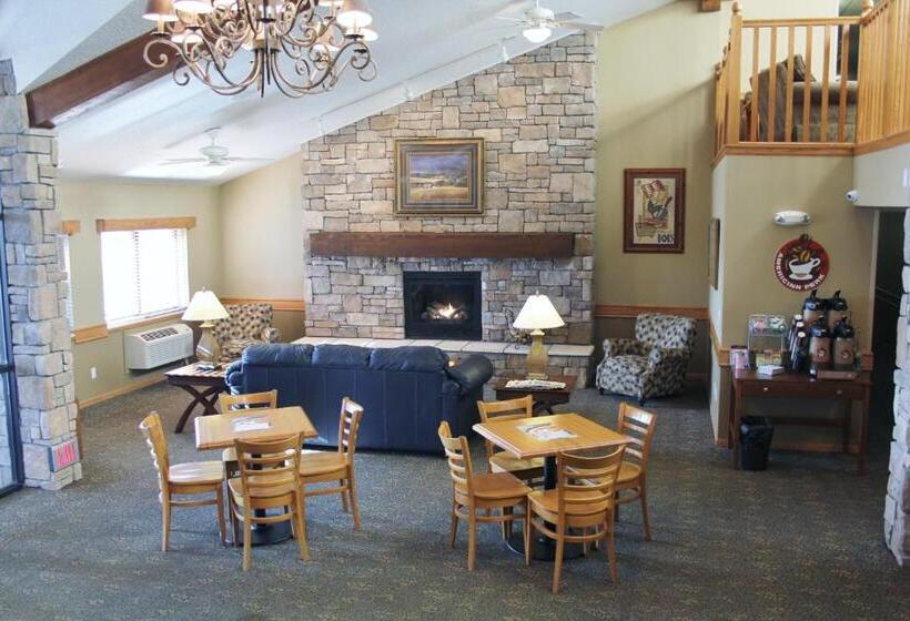 בית מלון כפרי Americinn By Wyndham Cedar Rapids Airport