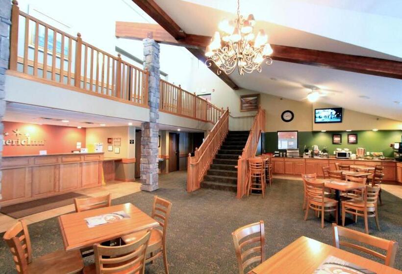 בית מלון כפרי Americinn By Wyndham Cedar Rapids Airport