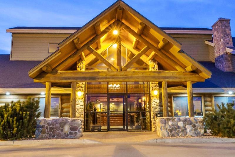 فندق Americinn By Wyndham Chamberlain  Conference Center