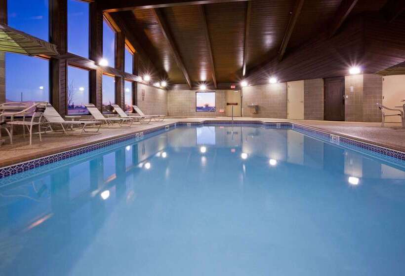 فندق Americinn By Wyndham Grafton