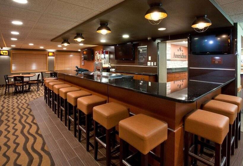 فندق Americinn By Wyndham Grafton