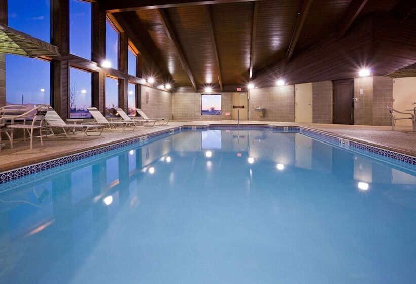 فندق Americinn By Wyndham Grafton