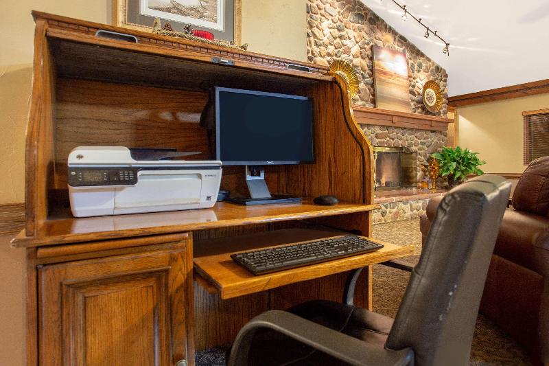 Отель Americinn By Wyndham Green Bay West