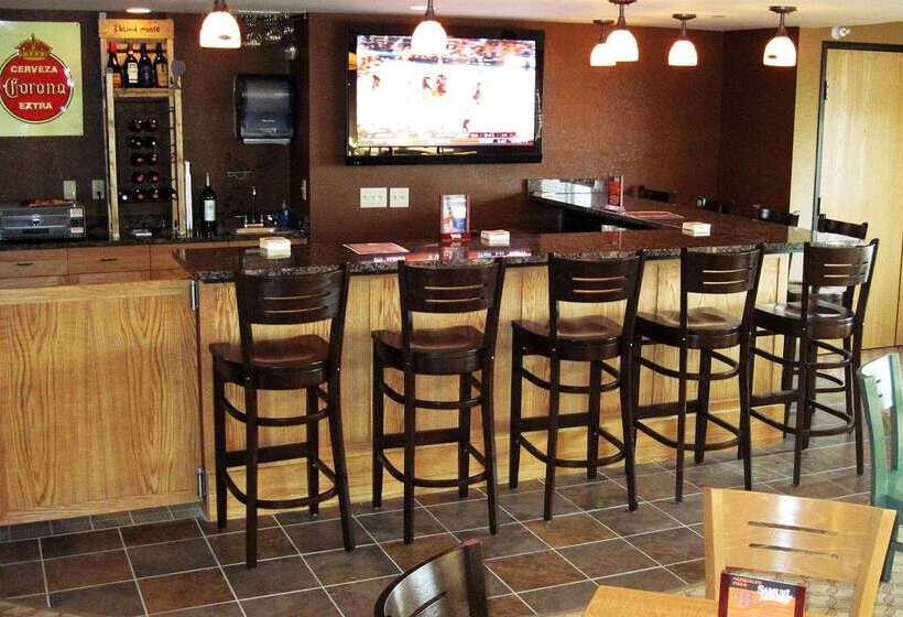 호텔 Red Lion Inn & Suites Grimes