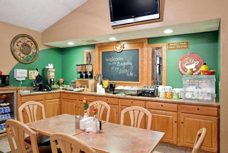 호텔 Red Lion Inn & Suites Grimes