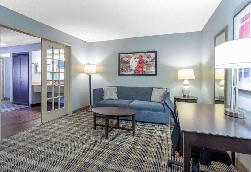 ホテル Americinn By Wyndham Madison South