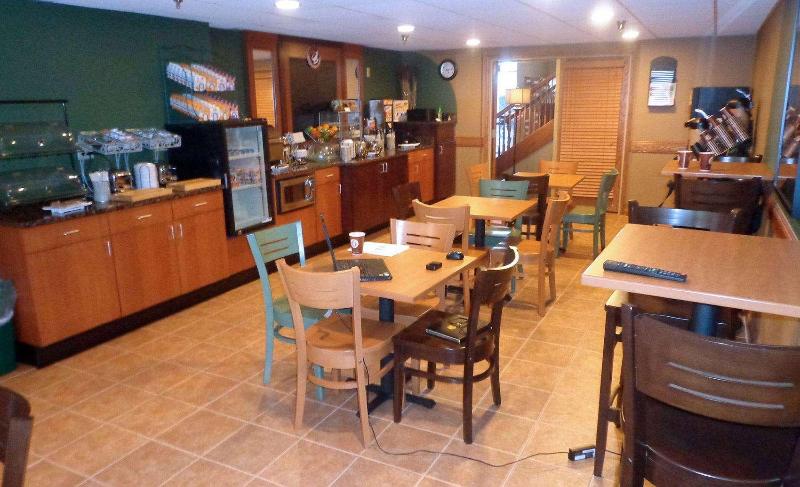 فندق Americinn By Wyndham Marshall