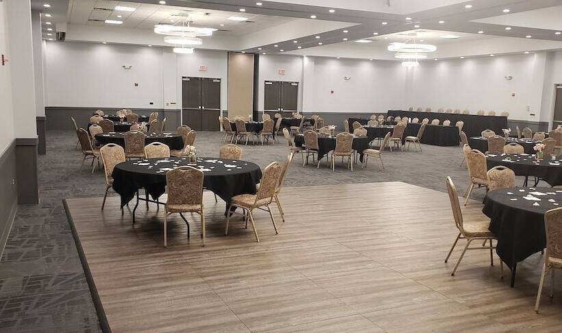 فندق Americinn By Wyndham Mounds View Minneapolis