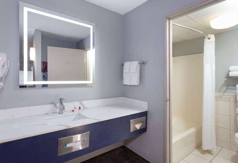 فندق Americinn By Wyndham Peoria