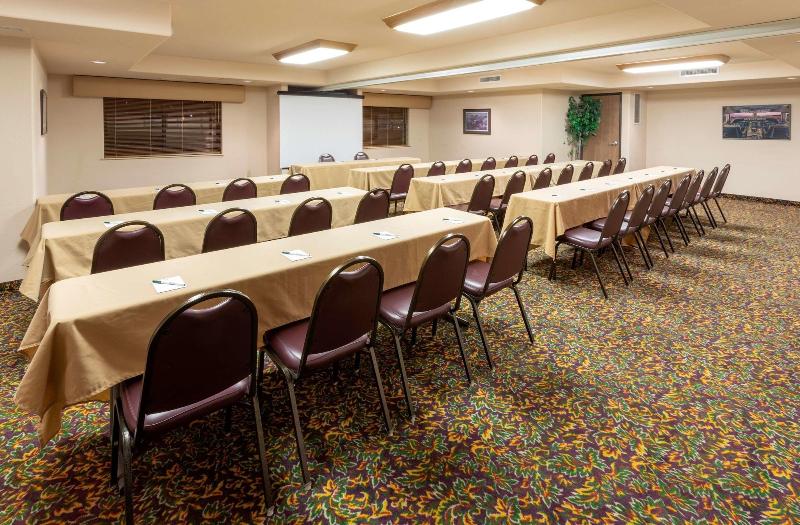 فندق Americinn By Wyndham Peoria