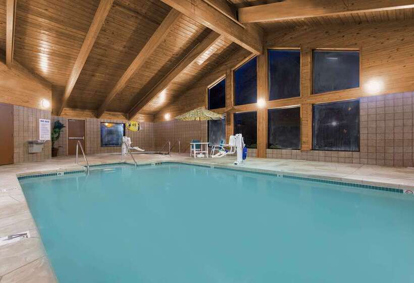 فندق Americinn By Wyndham Sheboygan