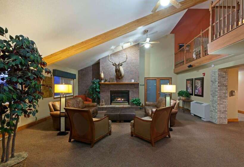 בית מלון כפרי Americinn By Wyndham Valley City  Conference Center