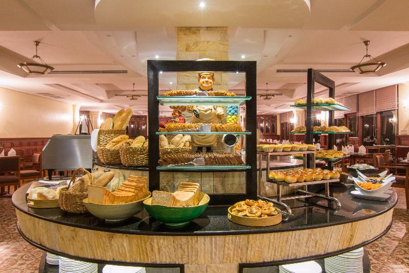 Отель Angkor Palace Suite & Villa