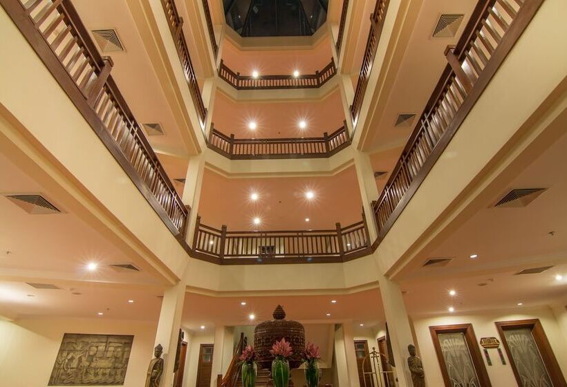 Отель Angkor Palace Suite & Villa