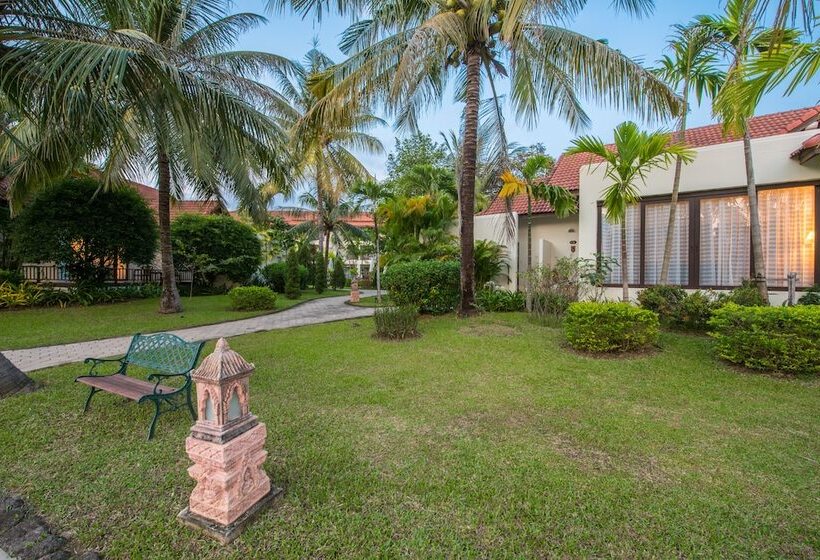 Отель Angkor Palace Suite & Villa