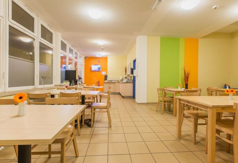 فندق a&o Koln Dom