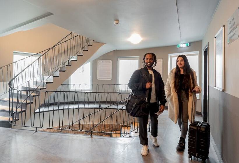 فندق a&o Koln Dom