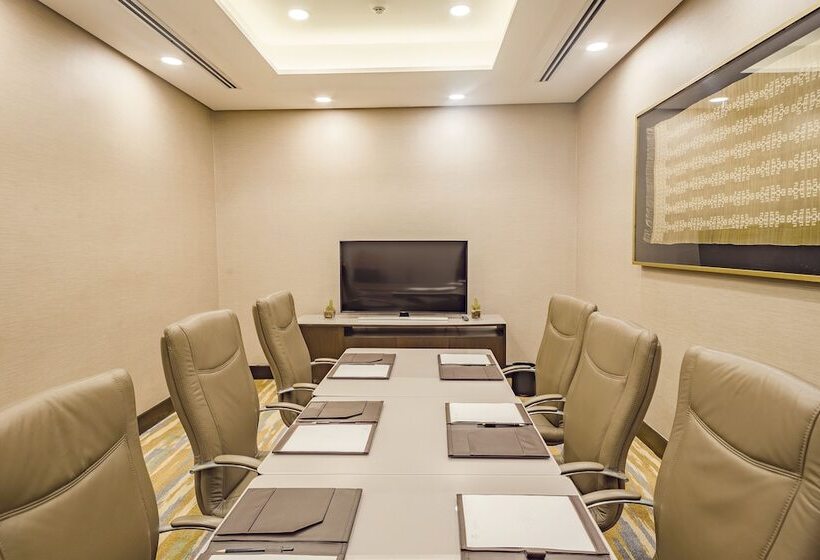 هتل Ascott Makati