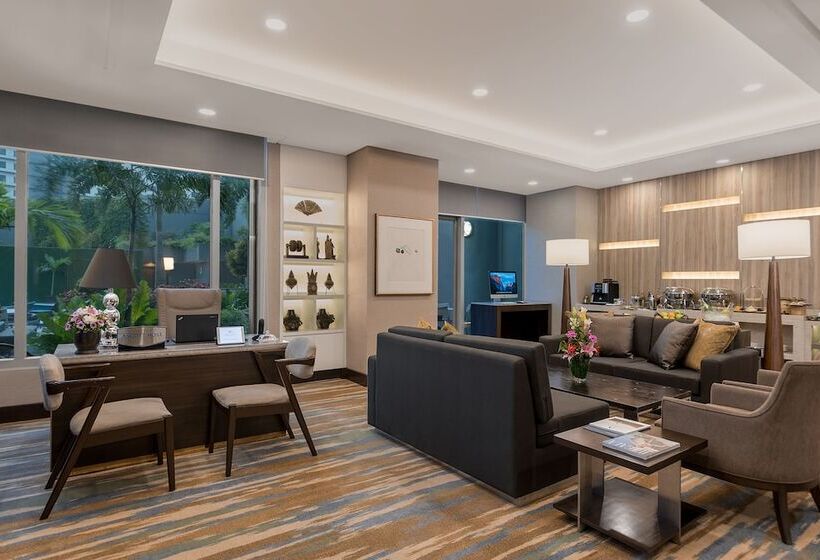 هتل Ascott Makati