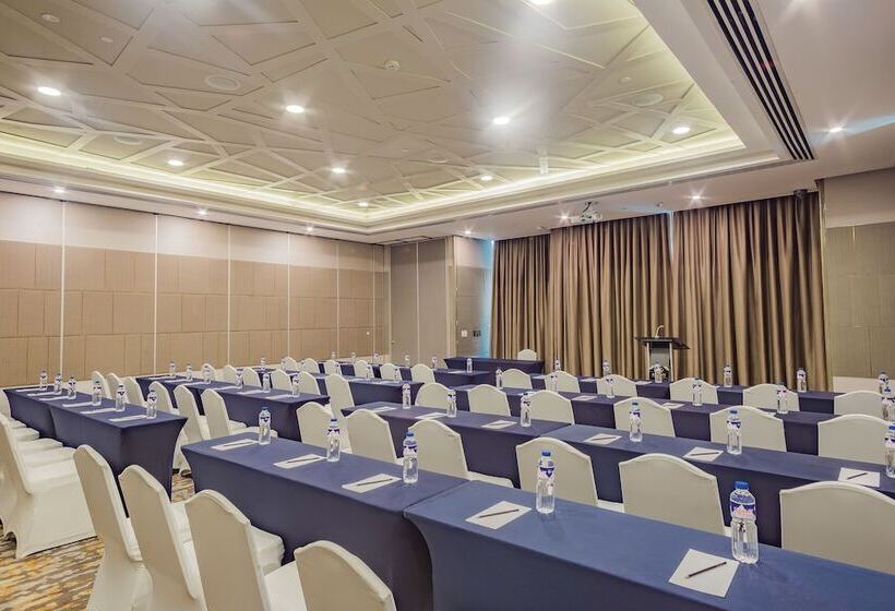 هتل Ascott Makati