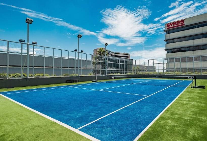 هتل Ascott Makati