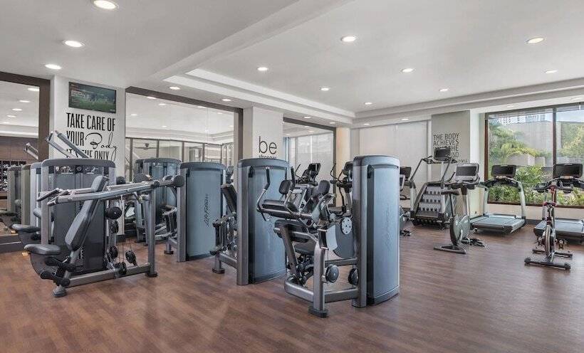 هتل Ascott Makati