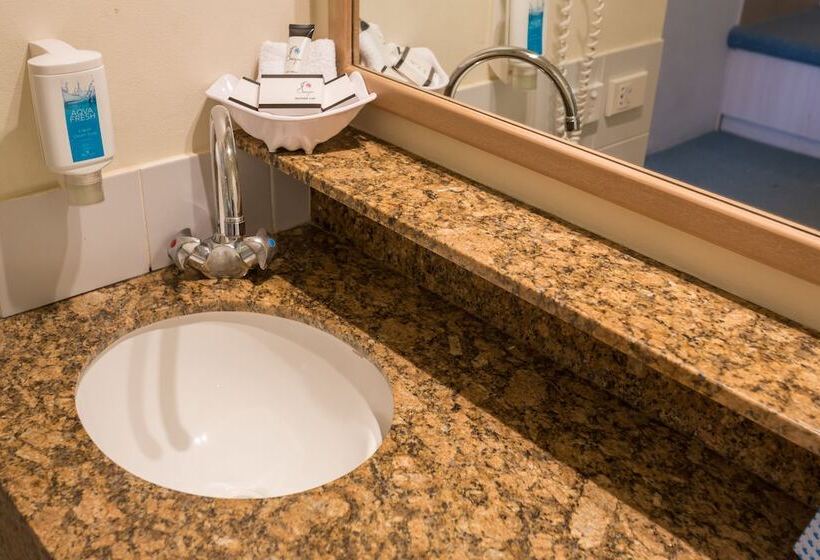 هتل Ballina Beach Resort