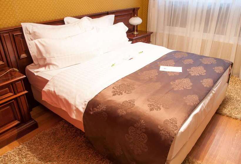 בית מלון כפרי Best Western Central