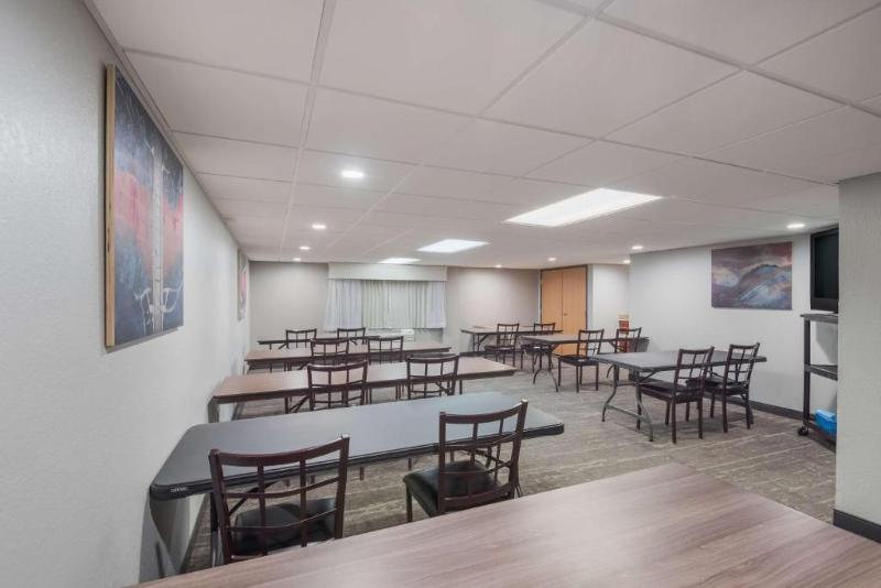 هتل Best Western Fort Wayne I69 North