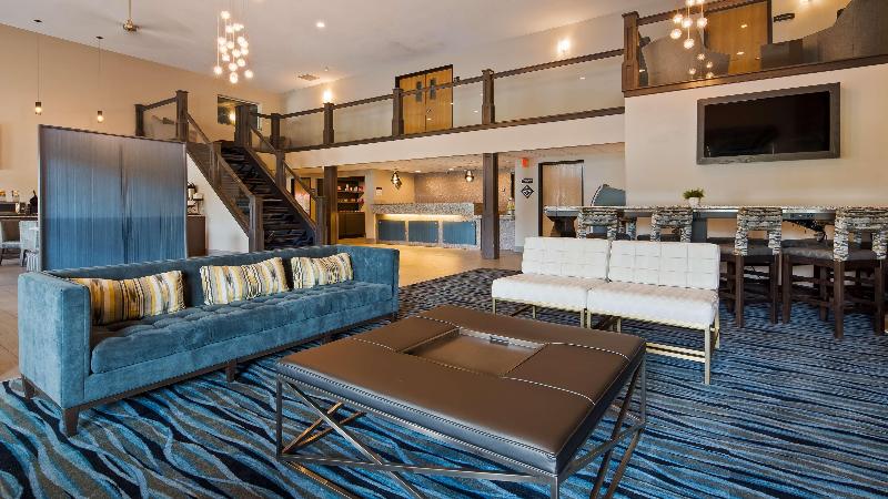 هتل Best Western Plus Flint Airport Inn & Suites